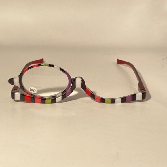 1001 Makeup Cosmetic 3.00 Flip Magnifying Glasses For Precision Application N… - Picture 4 of 5